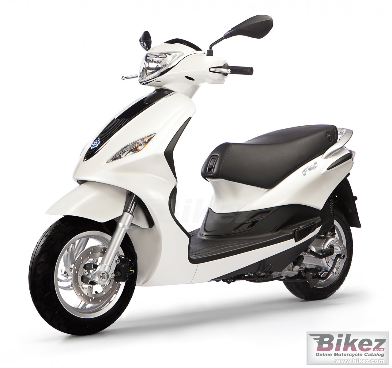 Big Piaggio fly 150 picture and wallpaper from Bikez.com